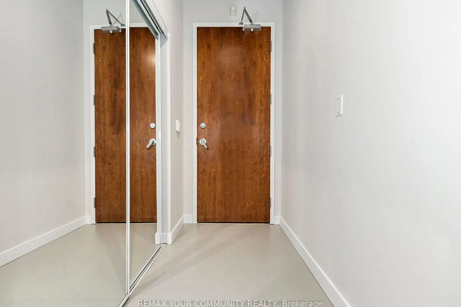 2 Fieldway Road 601 photo 2