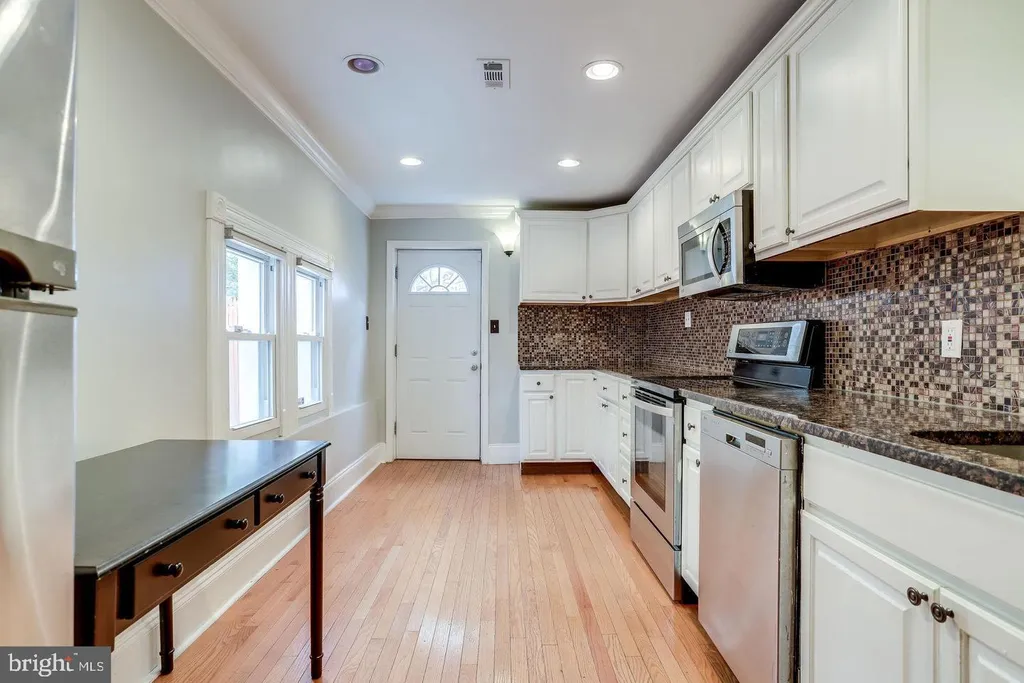 Additional image 6 of 1417 G Street NE, Washington, DC 20002