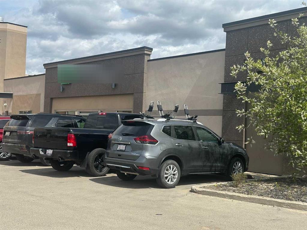 Additional image 4 of 103-9405 100 Street, Grande Prairie, AB, T8V 4M9