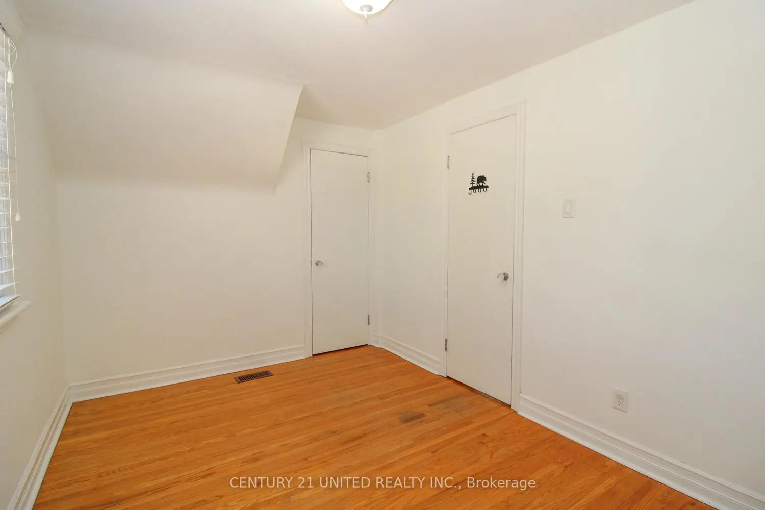 Additional image 15 of 819 Argyle Street