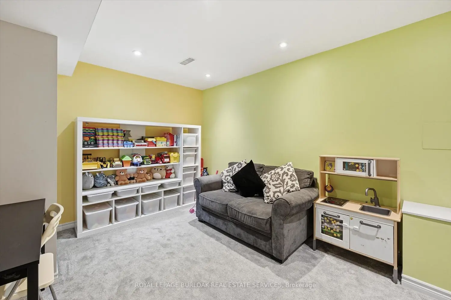 Additional image 16 of 1085 Harrogate Drive 35