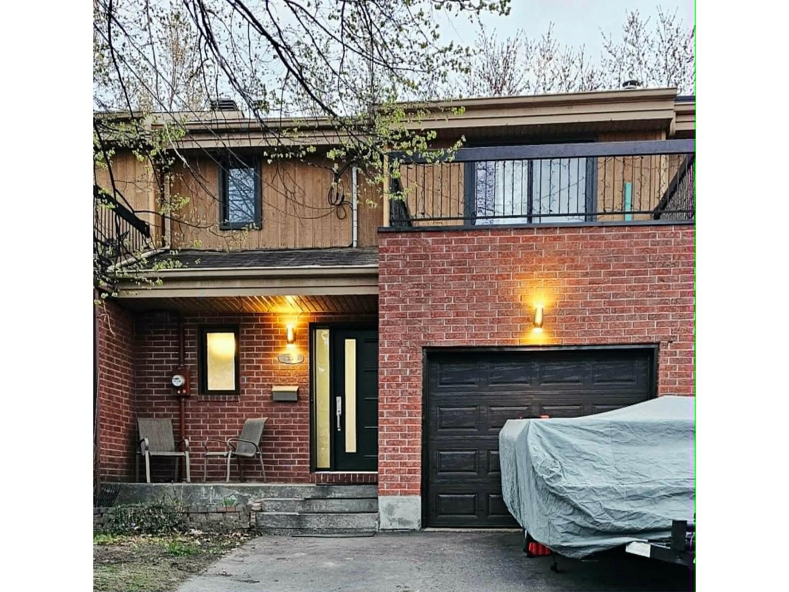 4220 Rue Edward-Higgins