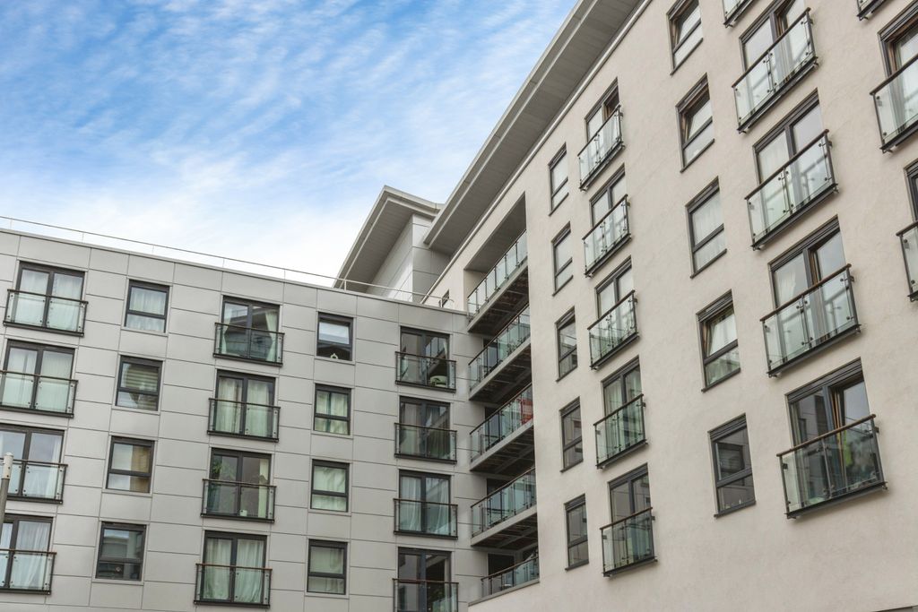 Additional image 17 of 2 bed flat for saleArmouries Way, Leeds LS10