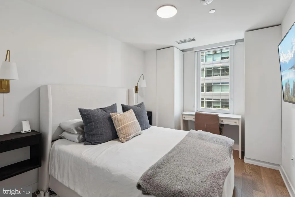 Additional image 7 of 37 L Street SE Unit 601, Washington, DC 20003