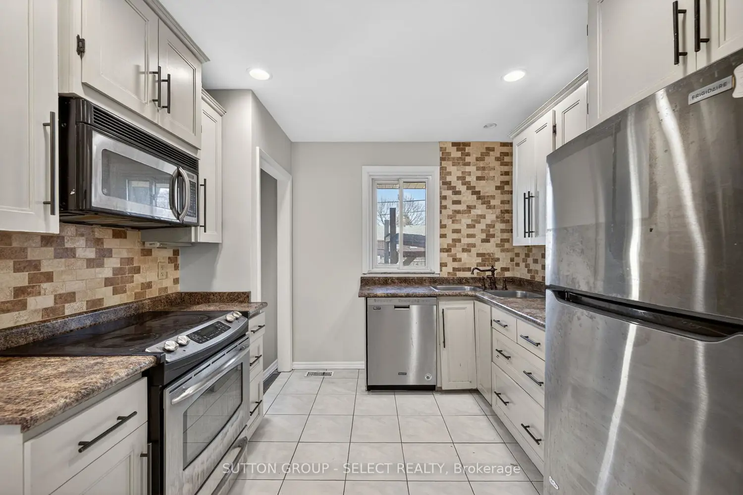 Additional image 6 of 198 Arlington Crescent