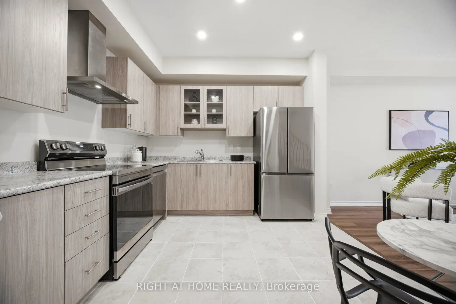 88 Decorso Drive 22 photo 5