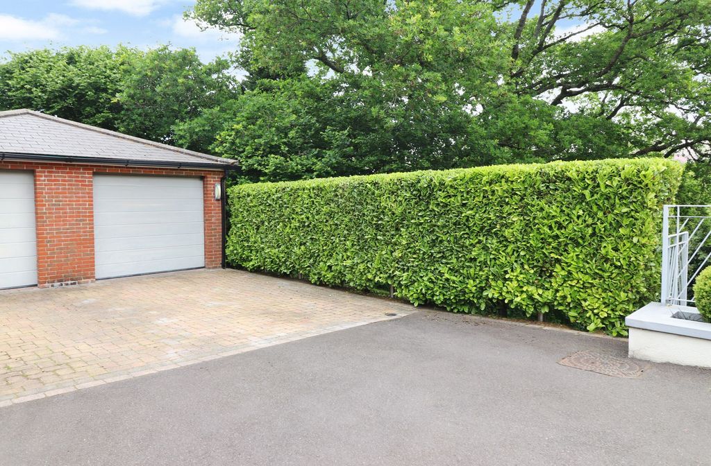 Additional image 28 of 4 bed detached house for saleBursledon Road, Hedge End SO30