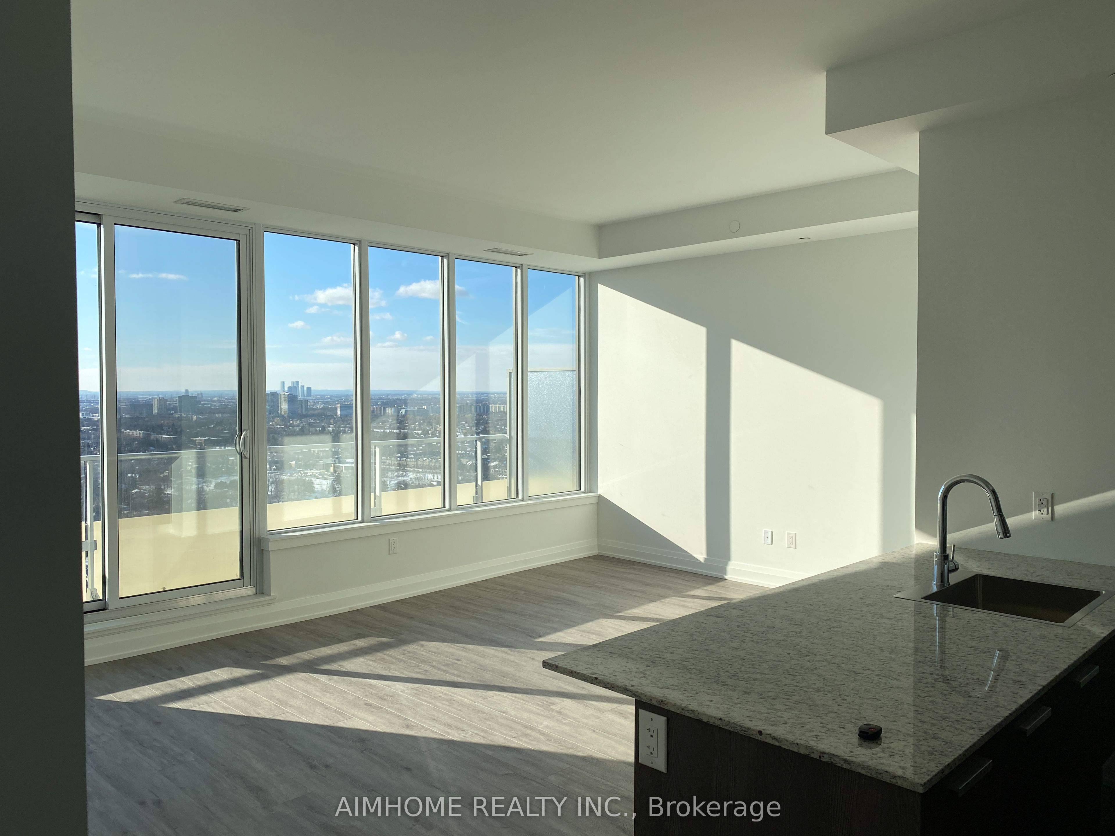 Ph605-75 Canterbury Place, Toronto, ON, M2N 5R5