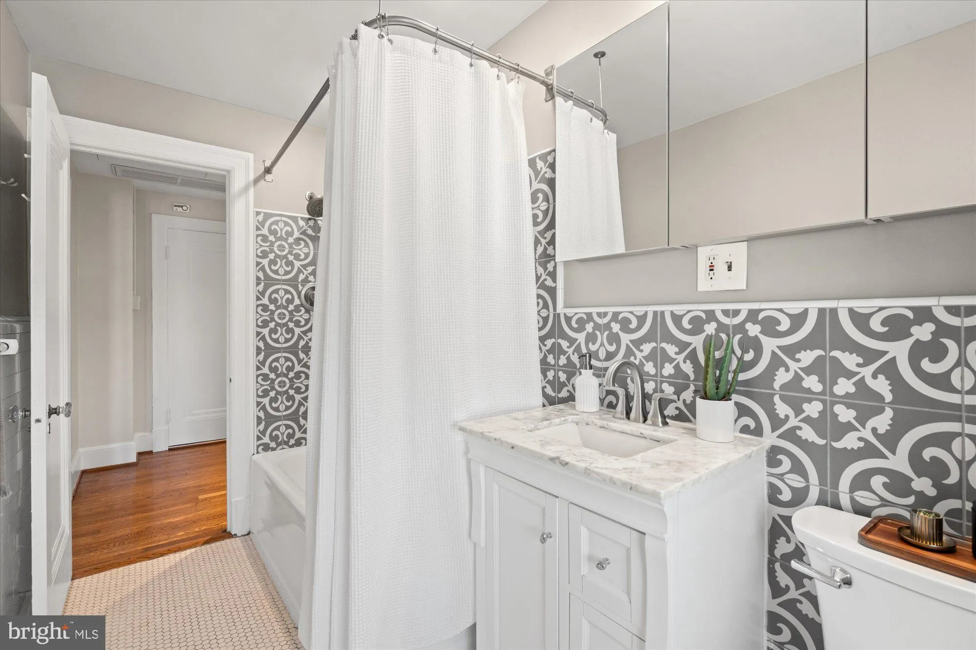 Additional image 50 of 1661 Crescent Place NW Unit 404, Washington, DC 20009