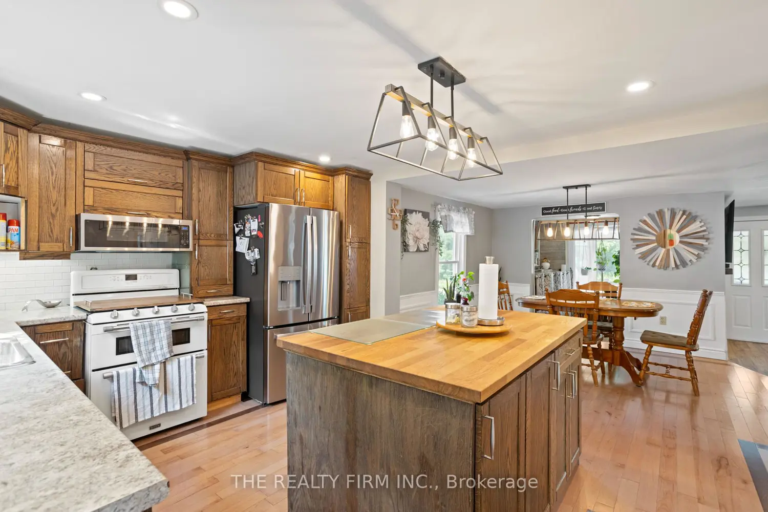 584610 Beachville Road photo 5