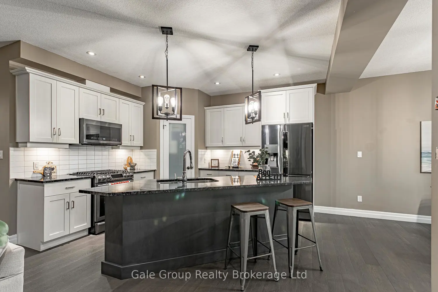 Additional image 6 of 1124 Alberni Road