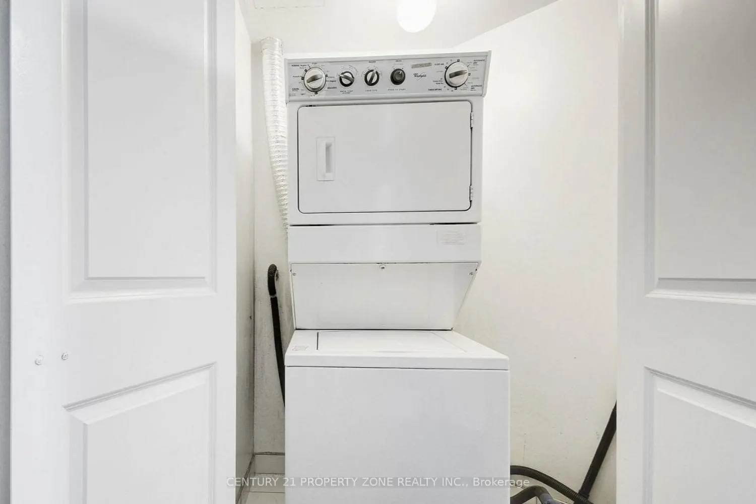 Additional image 18 of 80 Absolute Avenue 3303