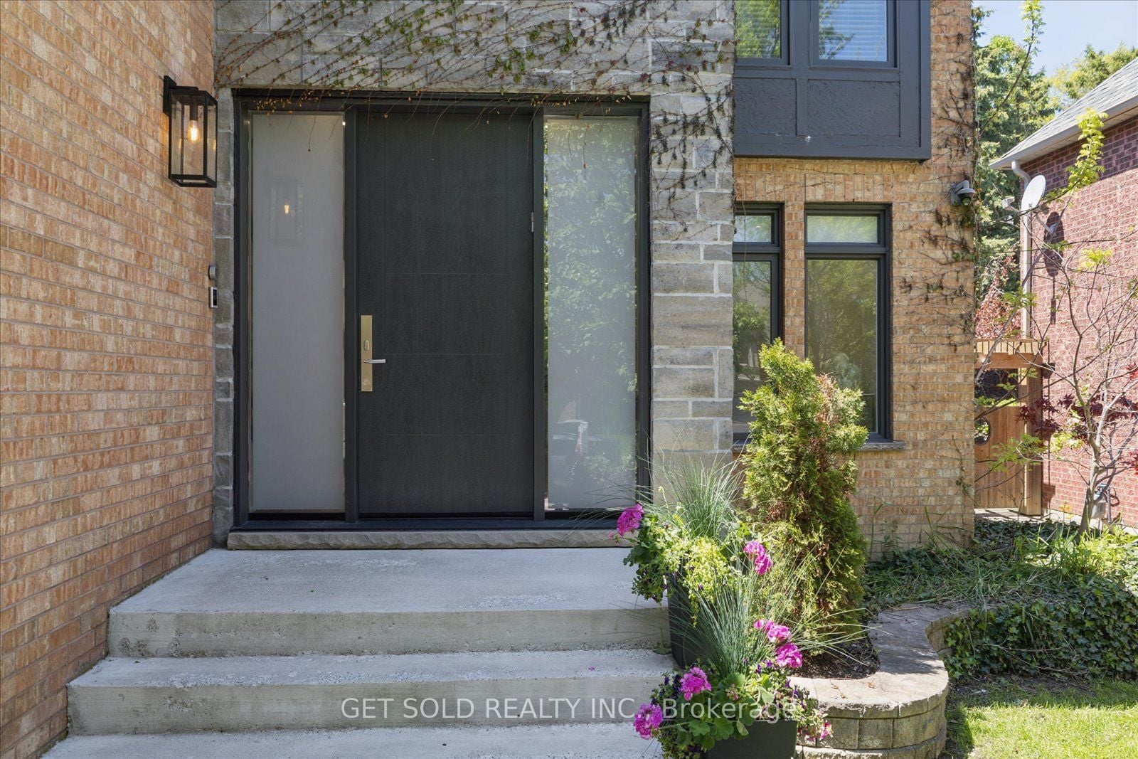 Additional image 3 of 64 Spence Drive, Aurora, ON, L4G 6M6