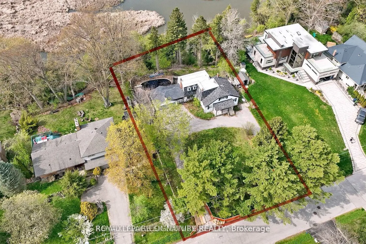 312 Taylor Road photo 5