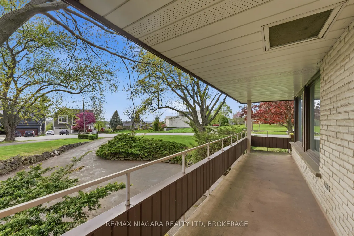 61 Melrose Drive photo 4
