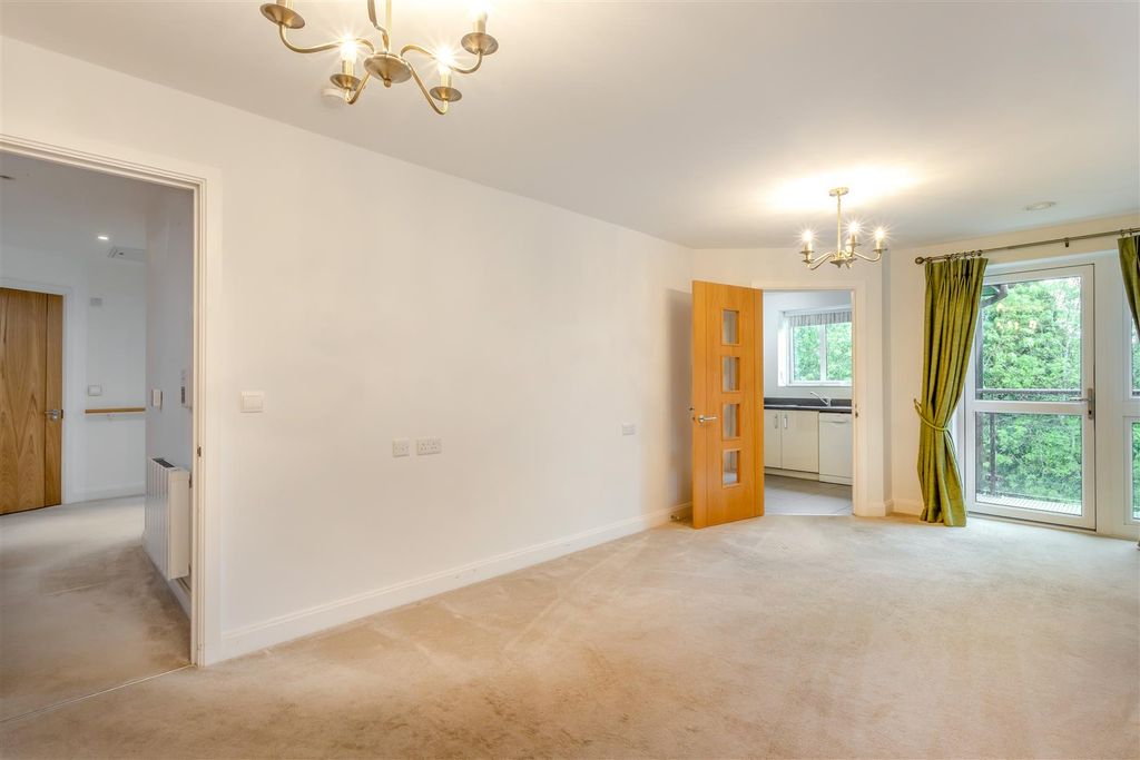 Additional image 3 of 2 bed flat for saleSaxon Gardens, Penn Street, Oakham, Rutland LE15