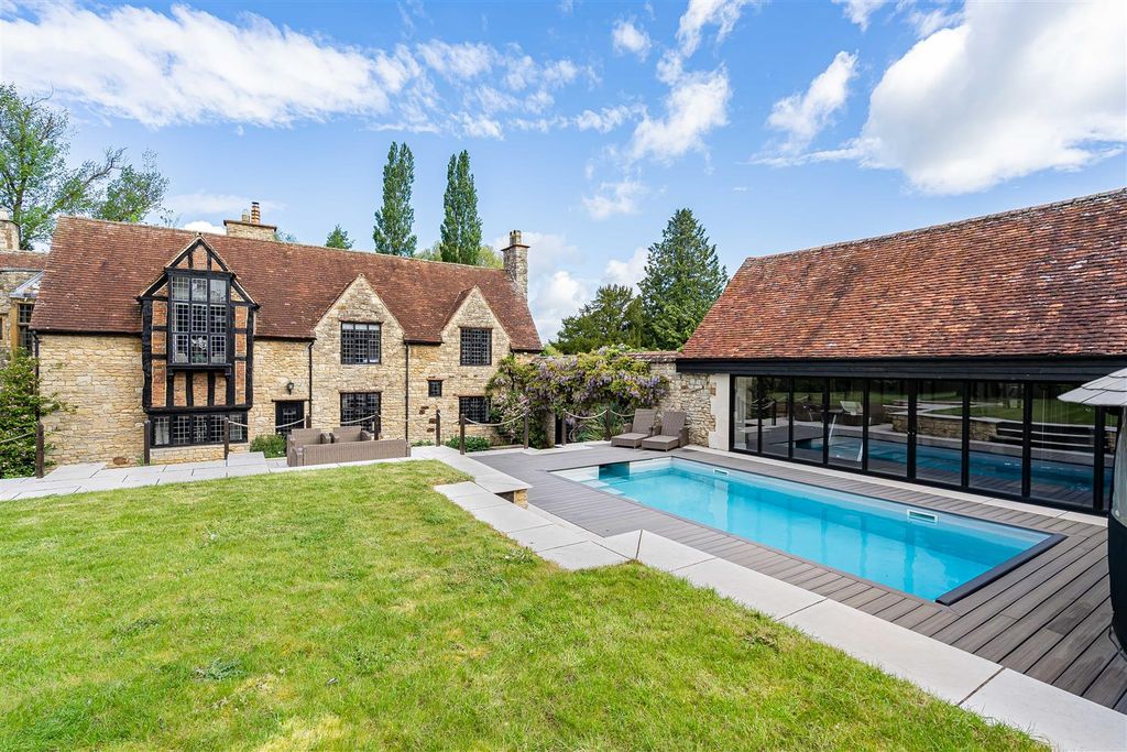 Additional image 9 of 7 bed property for sale34 Bell Lane, Syresham, Brackley NN13