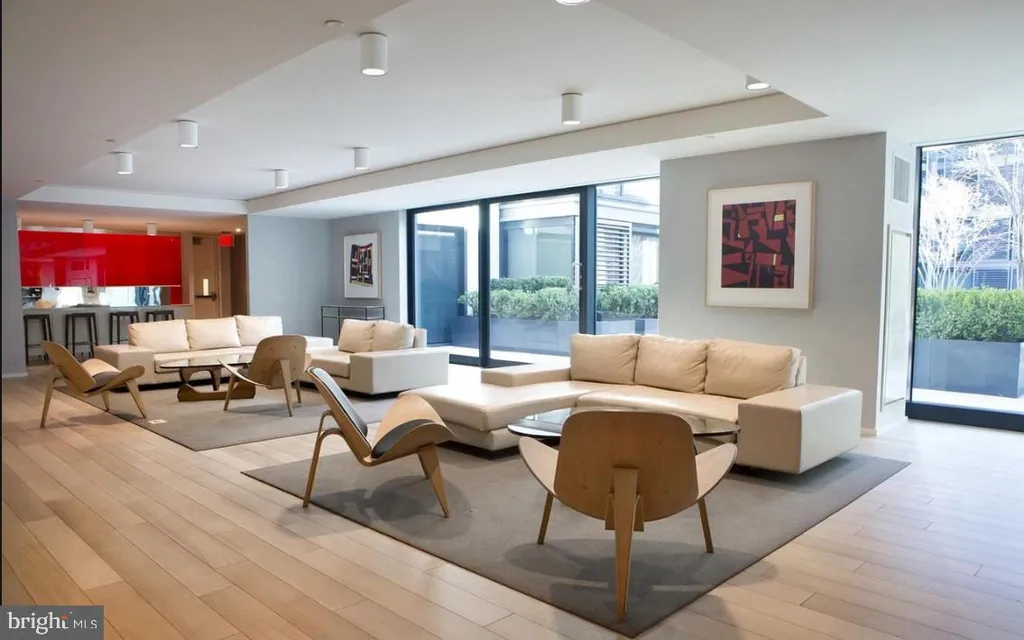 Additional image 33 of 925 H Street NW Unit 315, Washington, DC 20001