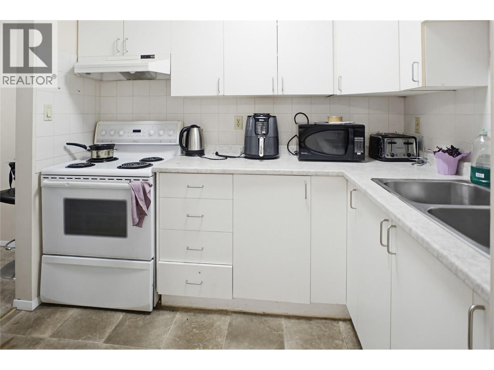 Additional image 3 of 70-1435 Summit Drive, Kamloops, BC, V2E1S4