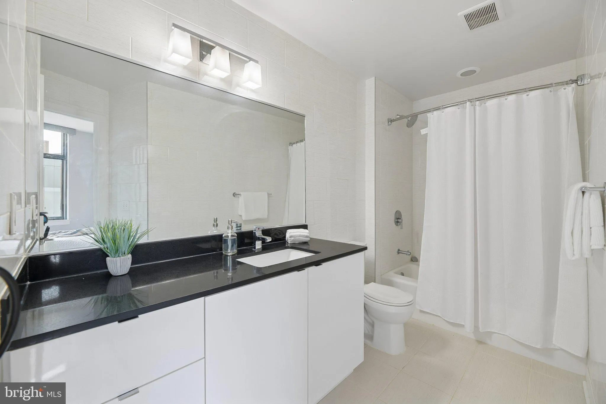 Additional image 80 of 460 New York Avenue NW Unit 607, Washington, DC 20001