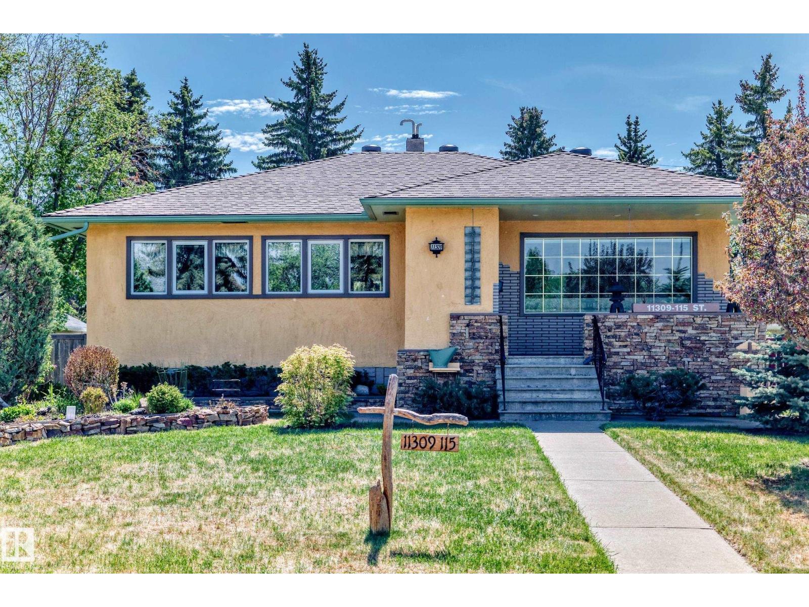 11309 115 Street NW, Edmonton, AB, T5G2V5