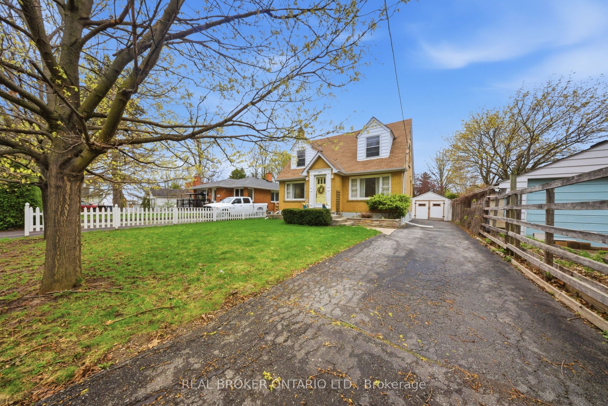 Additional image 3 of 243 Sydney Street, Milton, ON, L9T 1E2