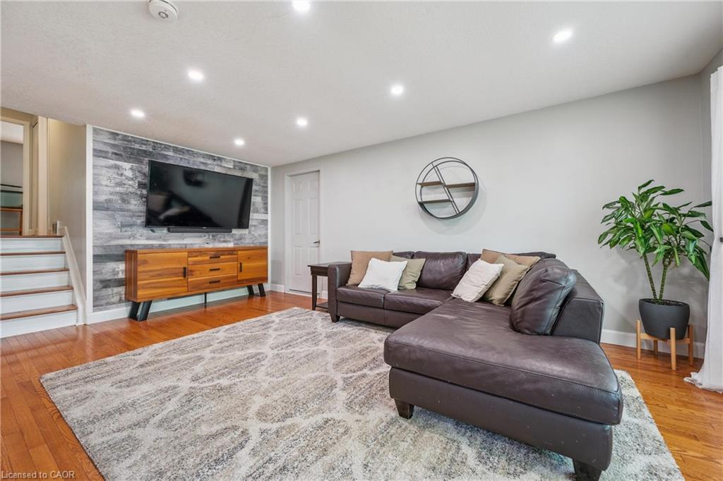 Additional image 5 of 401 Midwood Crescent, Waterloo, ON, N2L 5N4