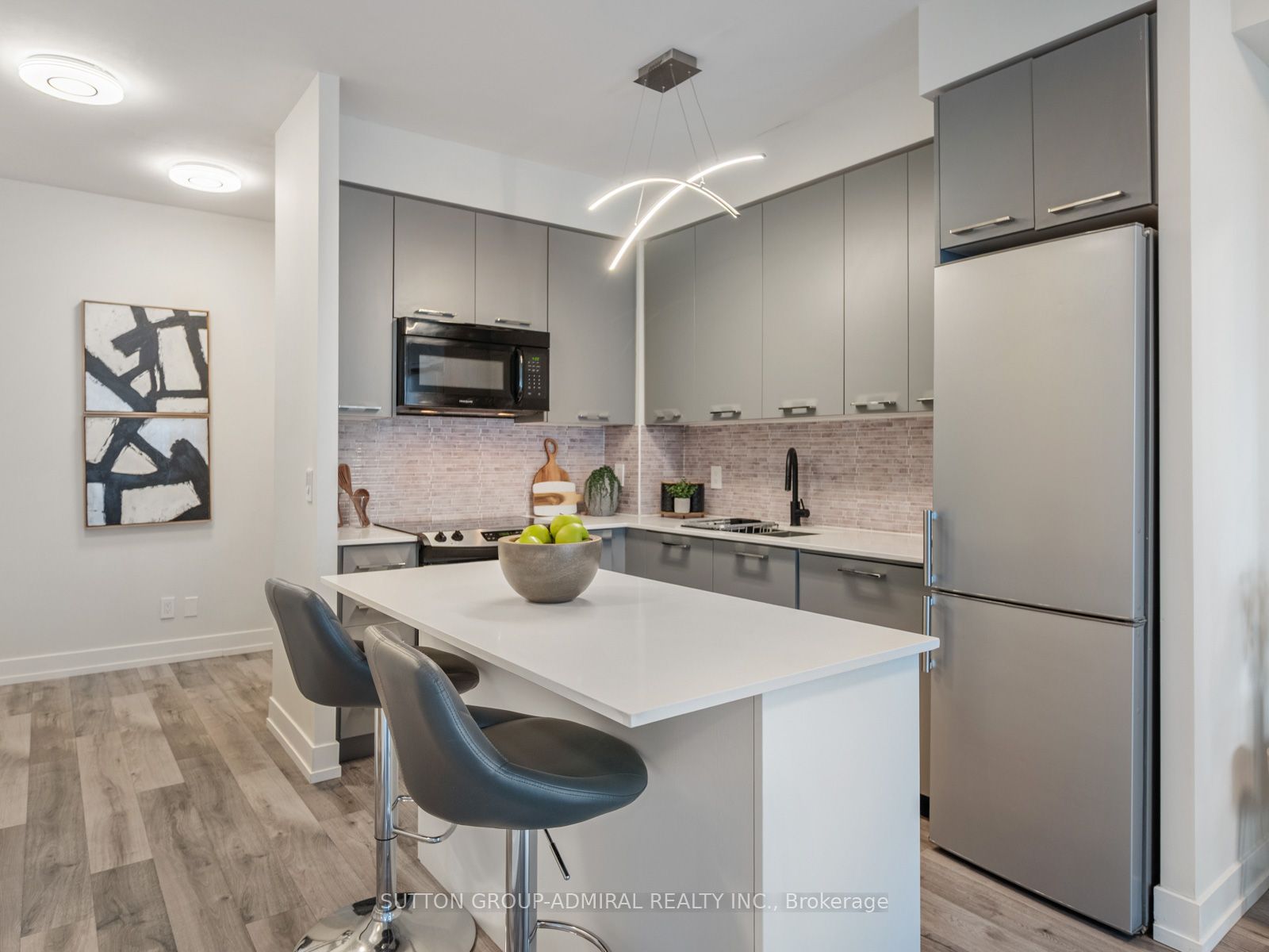 Additional image 3 of 813-9471 Yonge Street, Richmond Hill, ON, L4C 0Z5