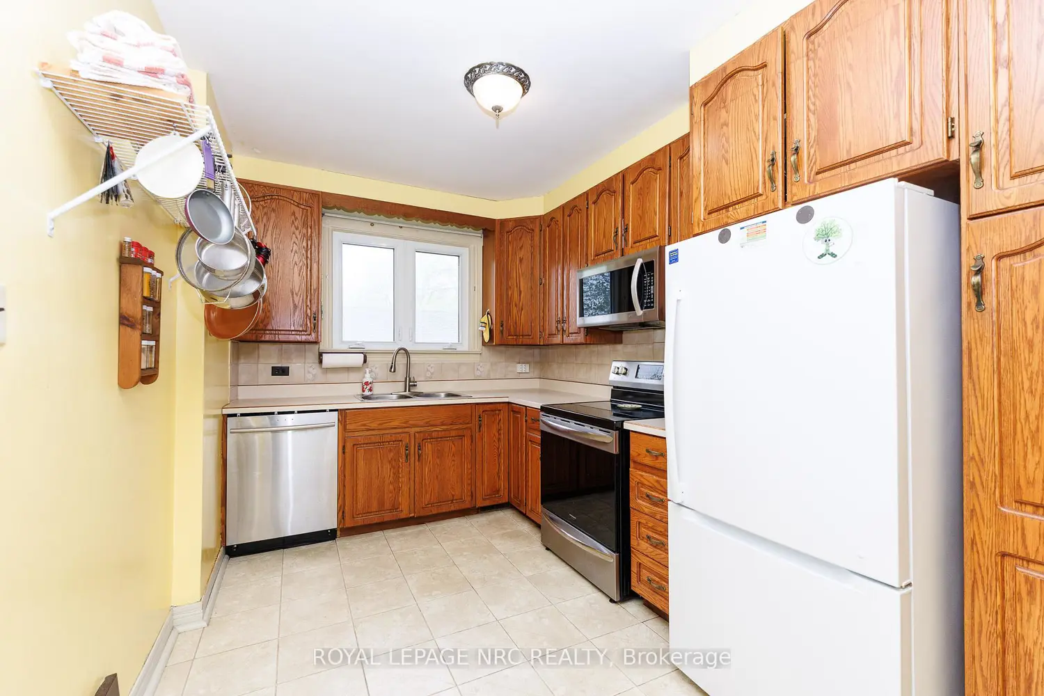 Additional image 3 of 4076 Welland Street