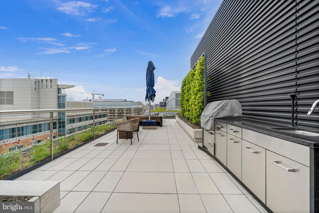 Additional image 43 of 925 H Street NW Unit 315, Washington, DC 20001