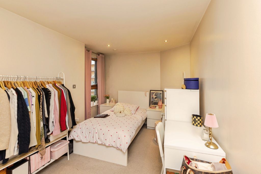 Additional image 11 of 2 bed flat for saleArmouries Way, Leeds LS10