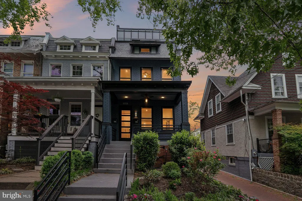 724 Varnum Street NW Unit 1, Washington, DC 20011