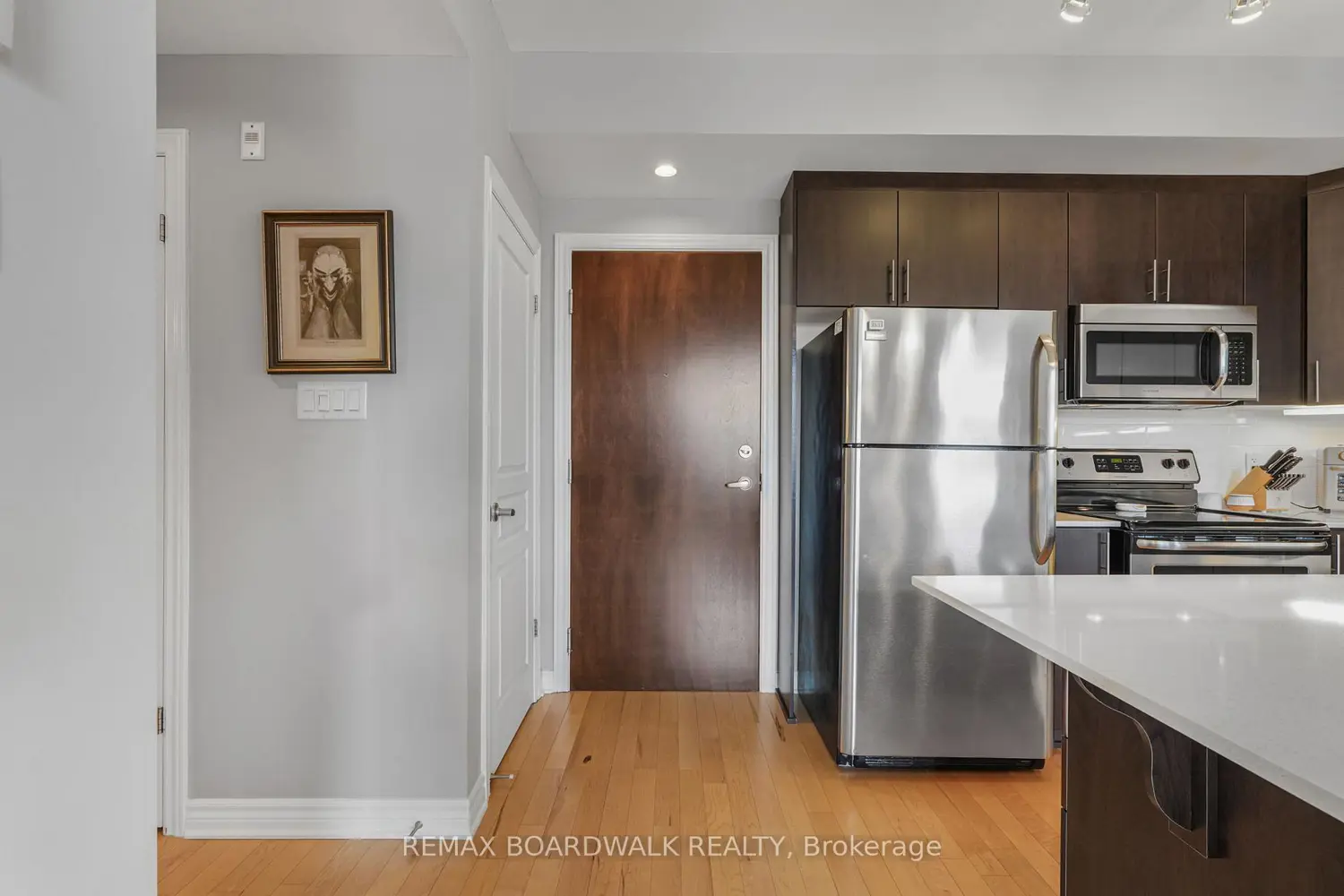 705 Beauparc Private 203 photo 3
