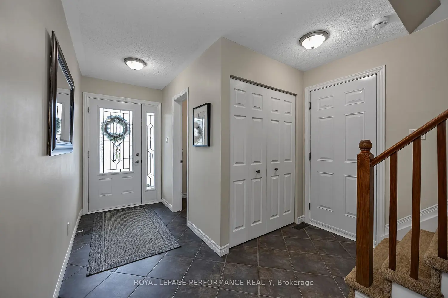 1696 Tache Way photo 2