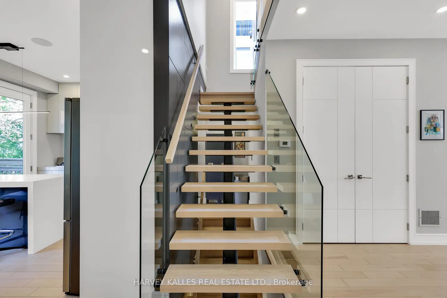 35 Wilmington Avenue photo 5