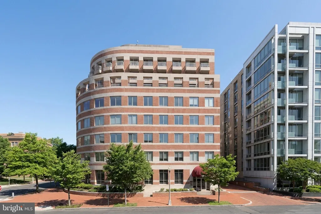 Additional image 2 of 1275 25th Street NW Unit 701, Washington, DC 20037