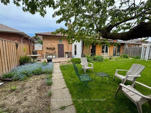 Additional image 5 of 97 Overbrook Place, Toronto, ON, M3H 4P5