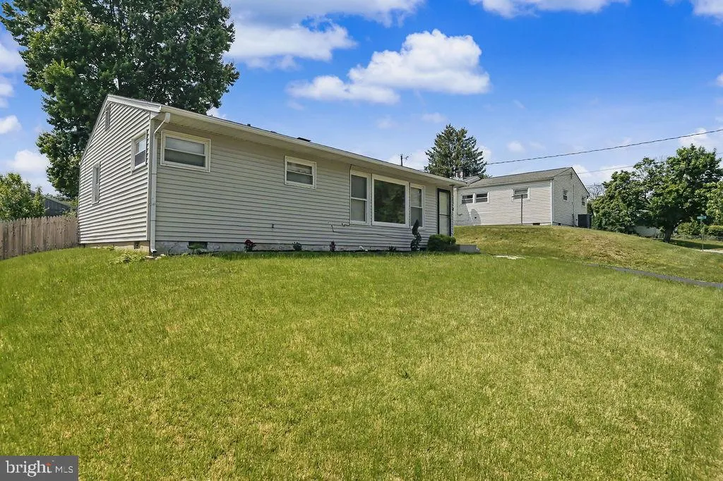 Additional image 3 of 2402 Owen Drive, Wilmington, DE 19808