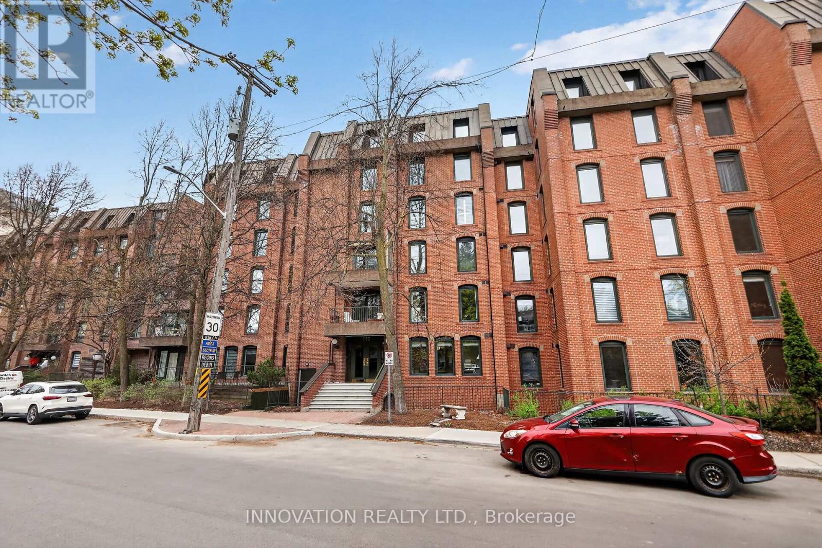 1 - 110 RIDEAU TERRACE
