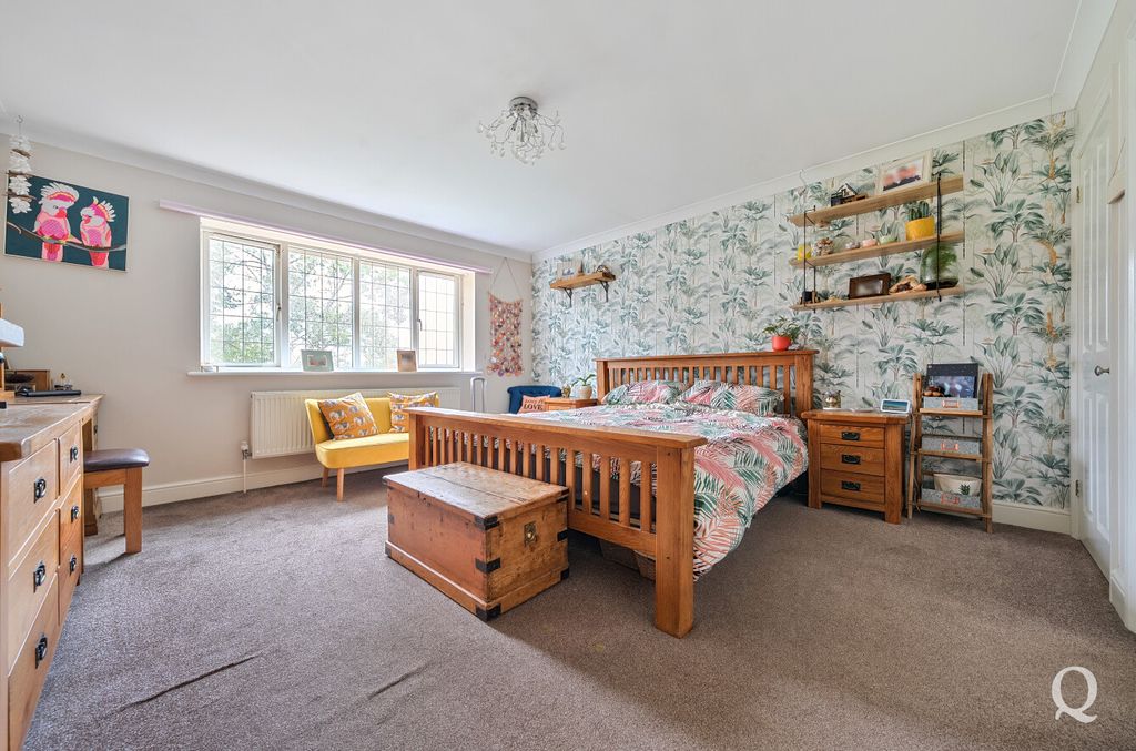 Additional image 7 of 5 bed detached house for saleStockers Hill Road, Rodmersham, Sittingbourne, Kent ME9