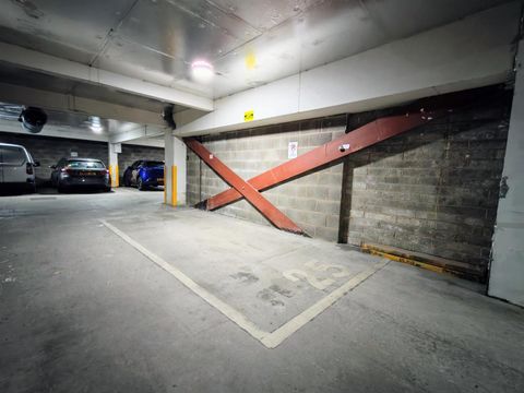 Standish Street, Liverpool L3, Parking/garage to rent