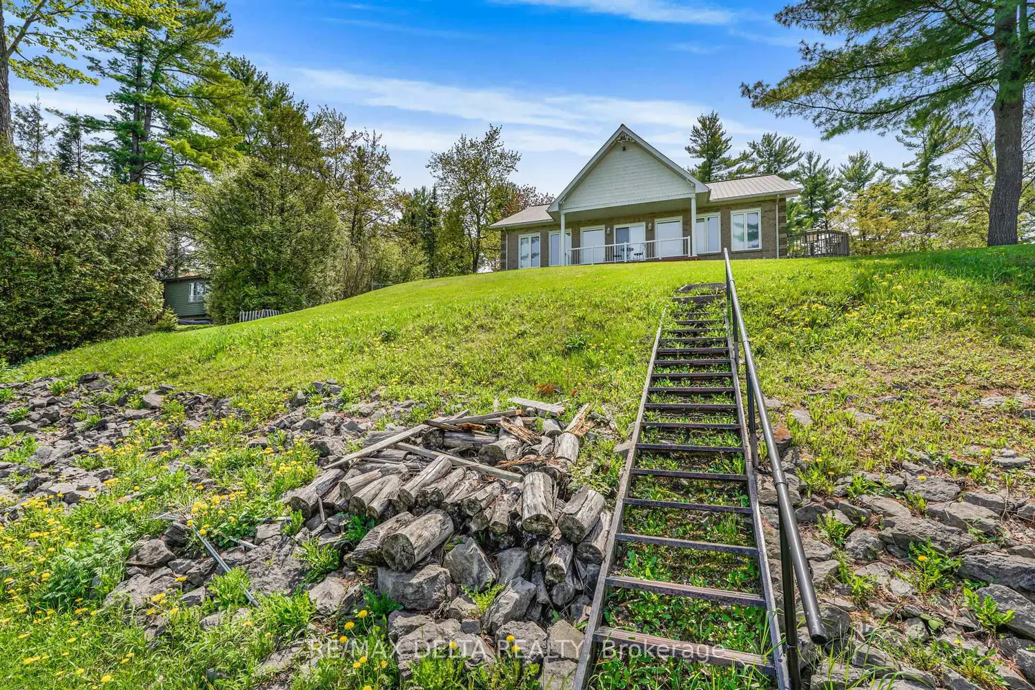 Additional image 4 of 2071 Ch Tessier Road