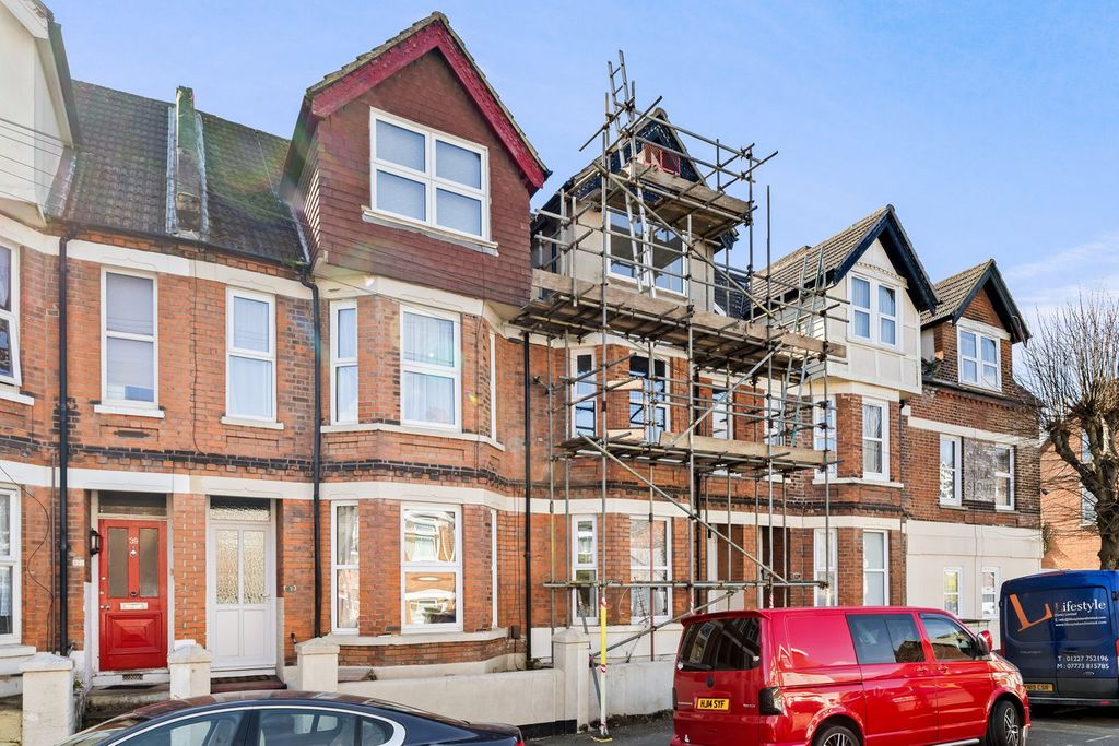4 bed terraced house for saleBournemouth Road, Folkestone CT19
