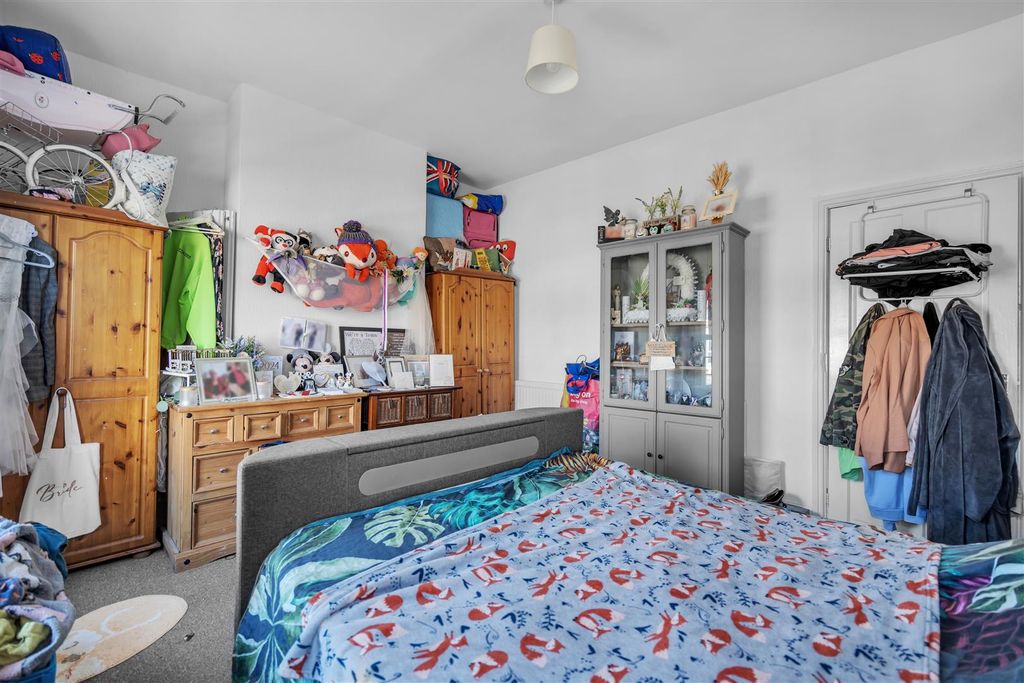 Additional image 13 of 4 bed terraced house for saleWelholme Road, Grimsby DN32