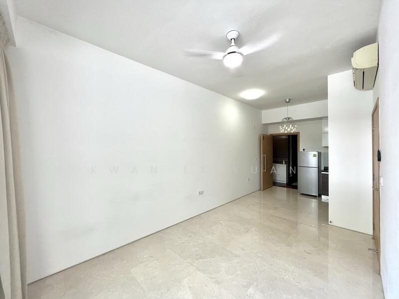2 Stevens Close photo 3