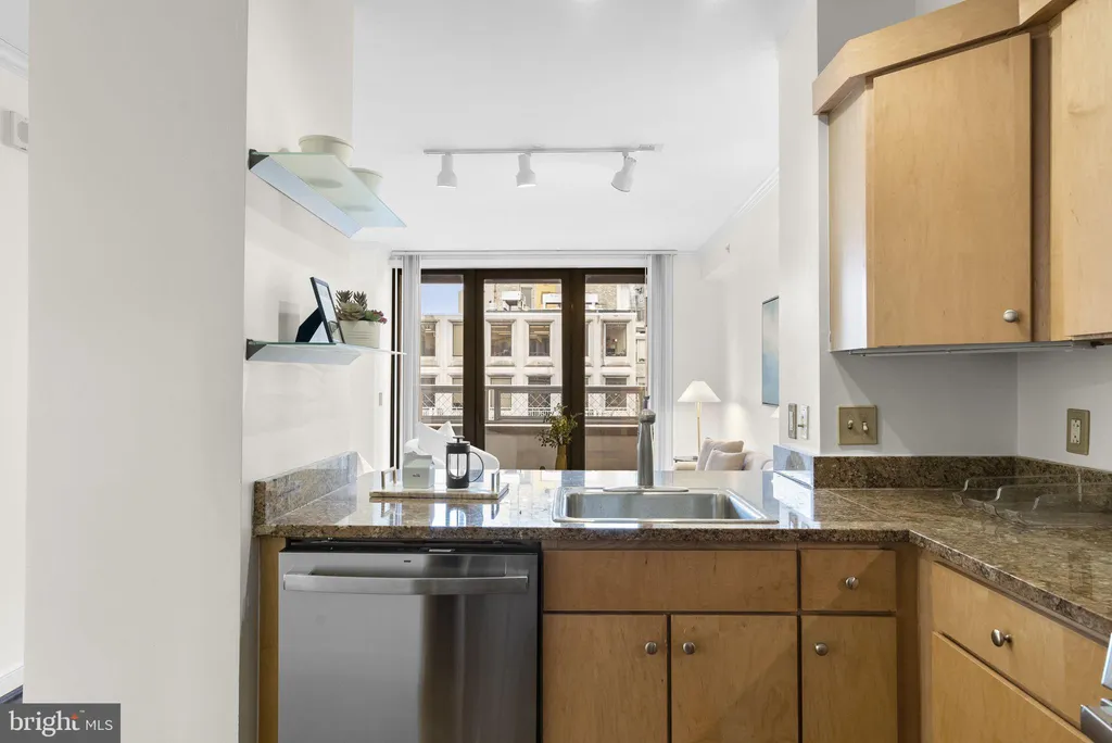 Additional image 12 of 631 D Street NW Unit 1129, Washington, DC 20004