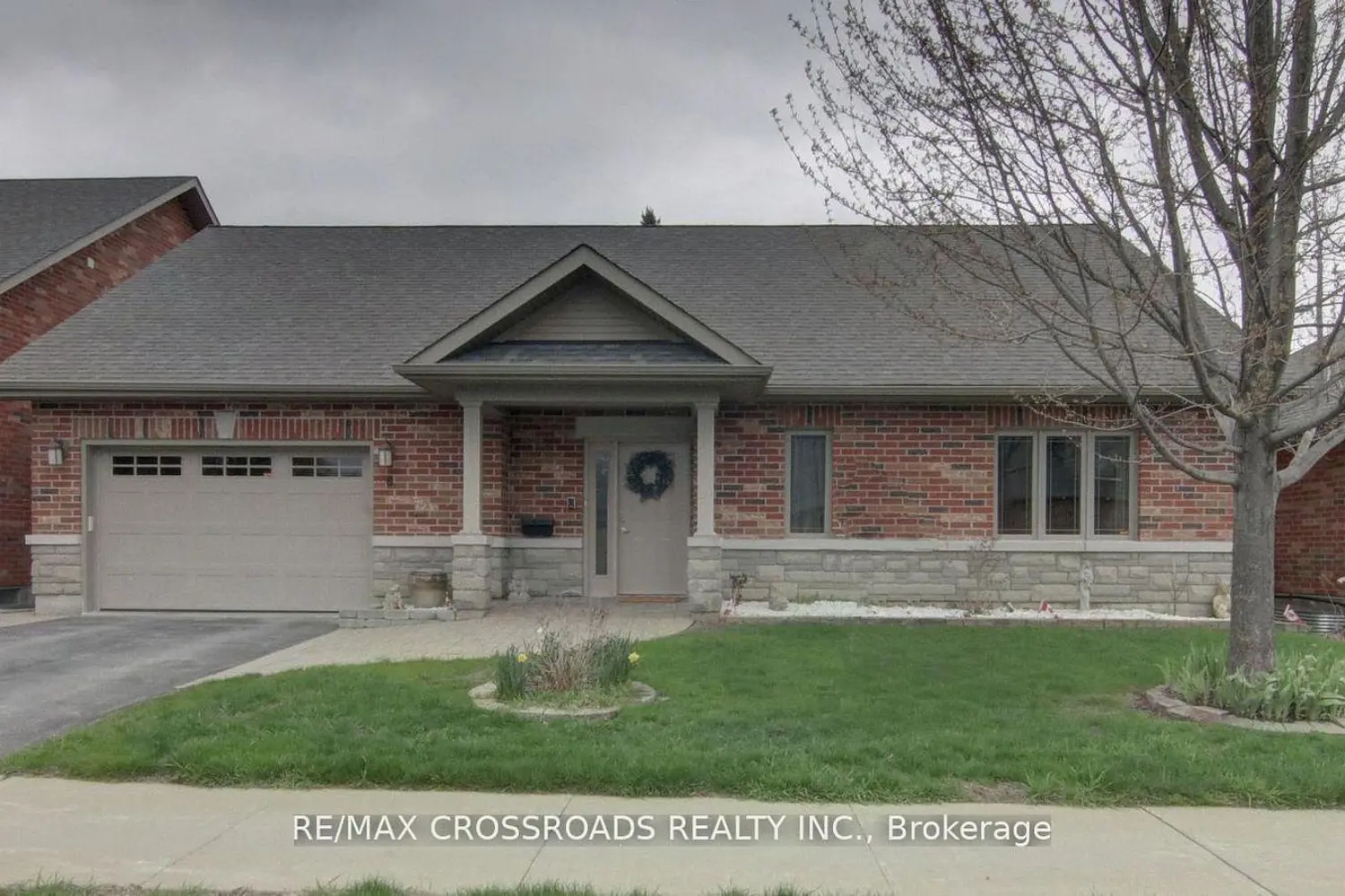 8 Green Arbour Way