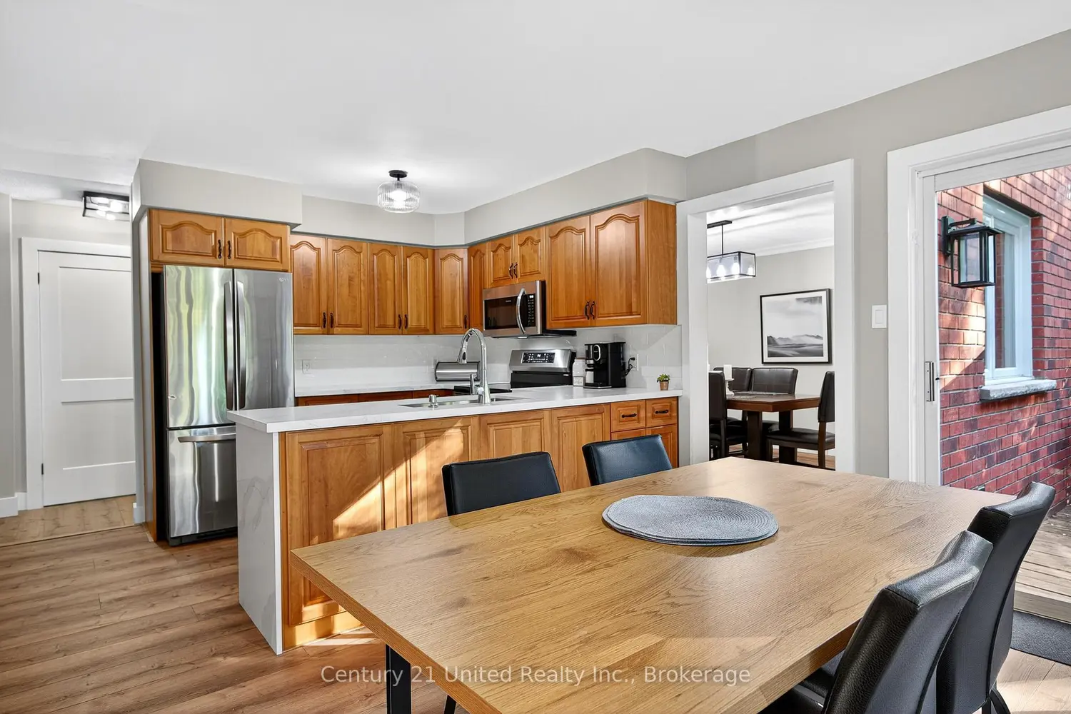 Additional image 4 of 1309 Scollard Drive
