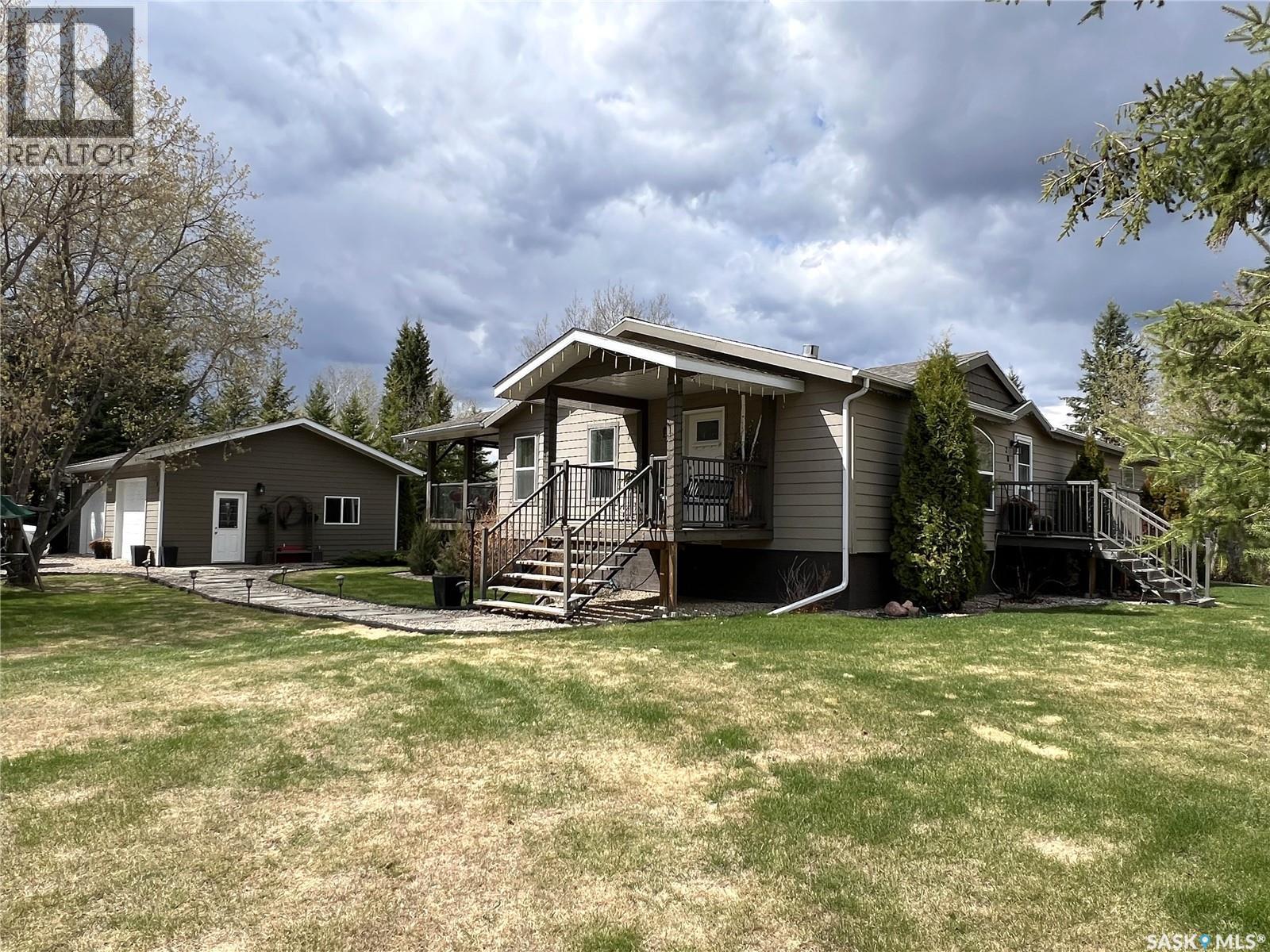 208 2nd AVENUE SE