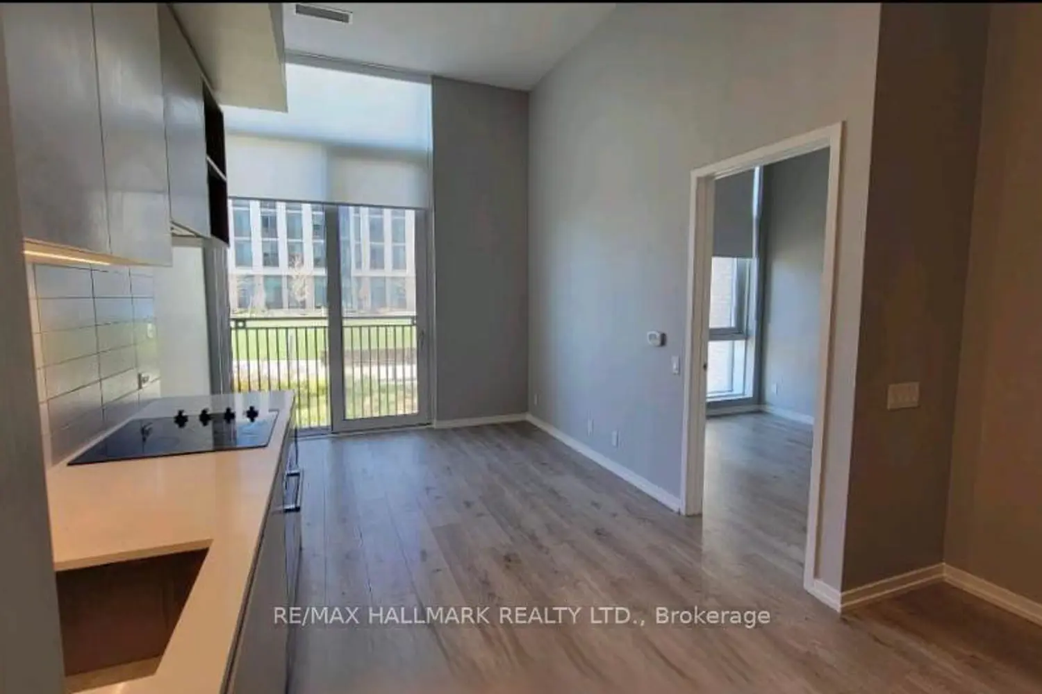 Additional image 7 of 7890 Jane Street 101